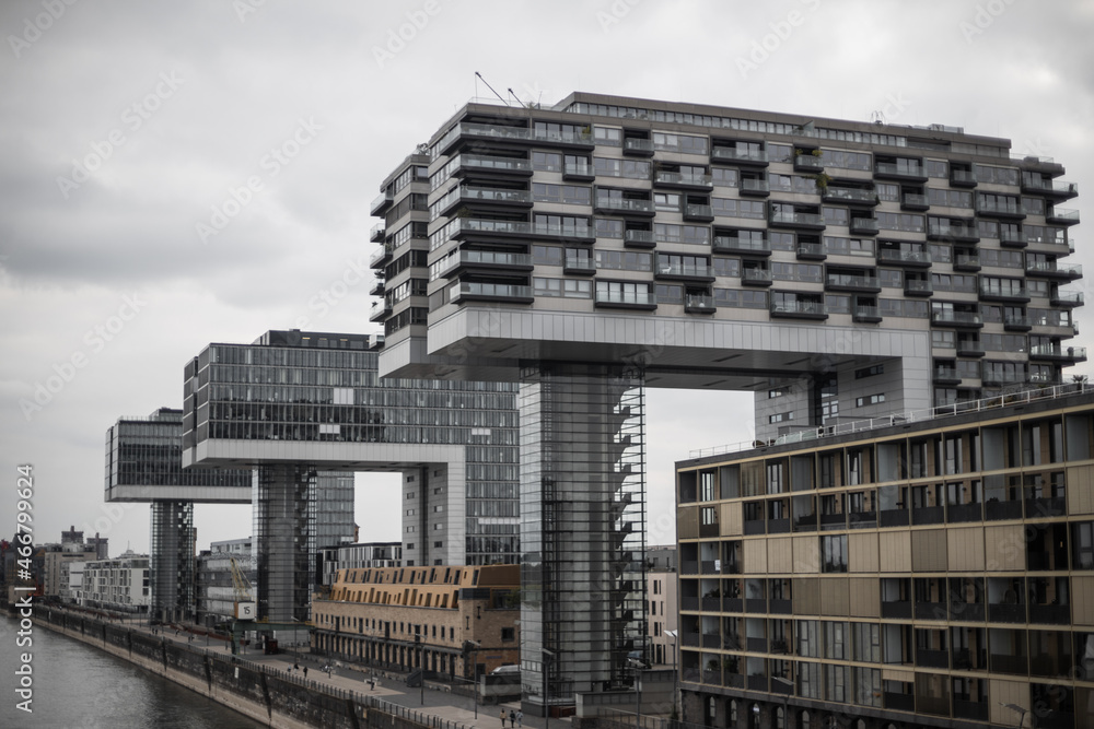 Fototapeta premium crane house cologne
