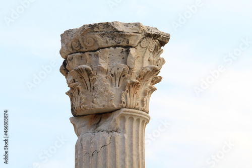 ancient greek column