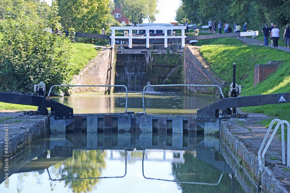 Caen Hill canal lock, Devizes, England	
