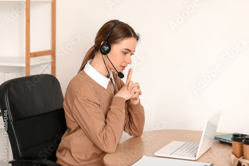 Technical support agent wor...