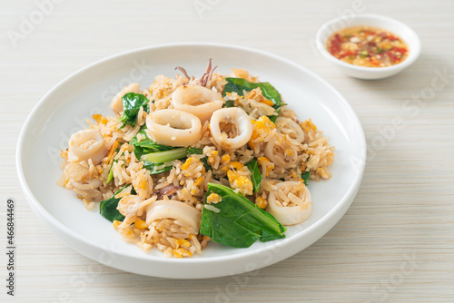 Fried rice with squid or octopus