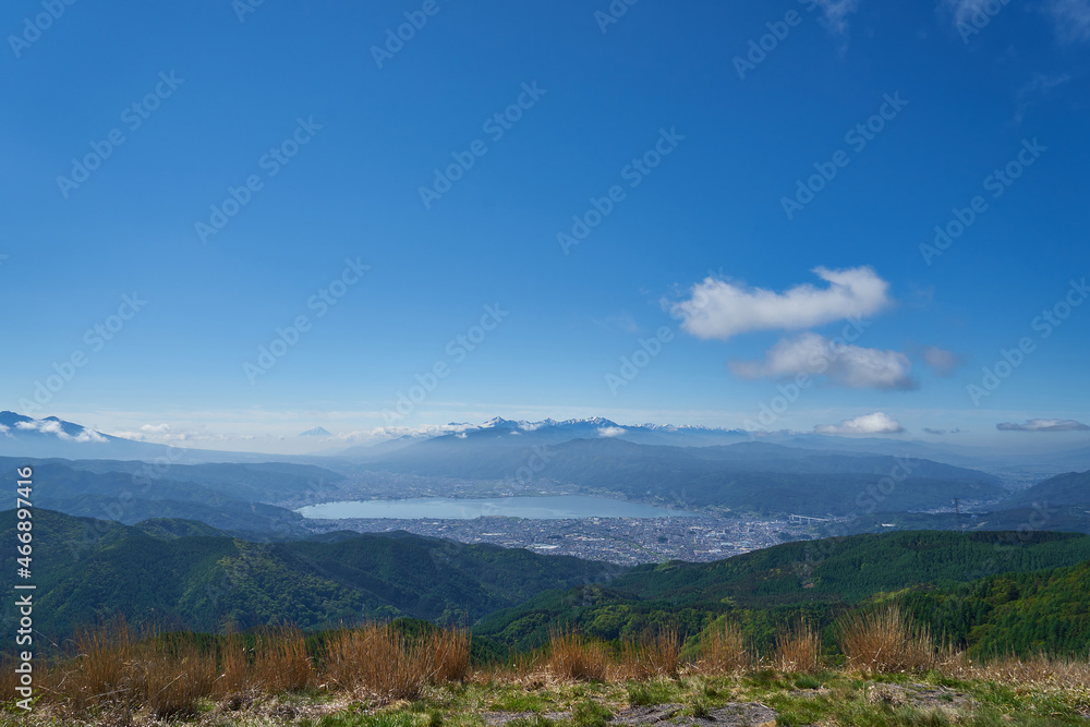 長野県　高ボッチ高原からの諏訪湖と富士山
