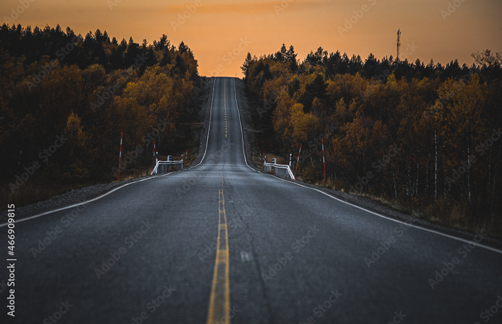 Obraz premium road in the mountains