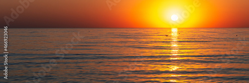 sun goes down by the sea panorama © WeźTylkoSpójrz