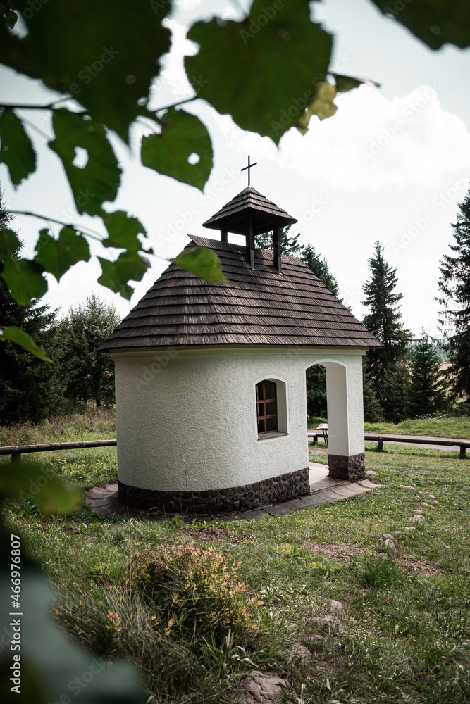 Obraz premium Chapel on Kepelske Zhuri, Sumava national park, Czech republic