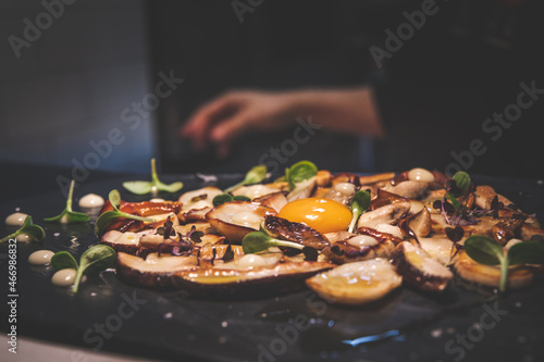 Foto Mushrooms sautéed with eggs.
