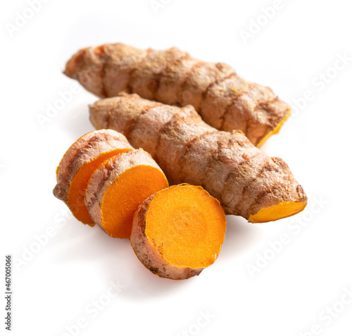 Turmeric root and slices isolated on white background. Clipping path.
Tumeric, curcuma, curcumin close up.