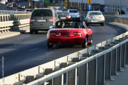 Estakada samochodowa na autostradzie samochodowej.