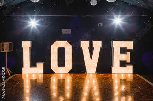 Tableau sur toile love letters on a dancefloor