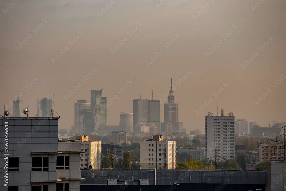 Poranna Warszawa, Krajobraz Warszawy we wschodzącym słońcu Poranna Warszawa, Krajobraz Warszawy we wschodzącym słońcu