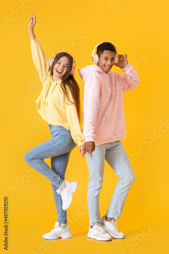 Stylish young couple in hoo...