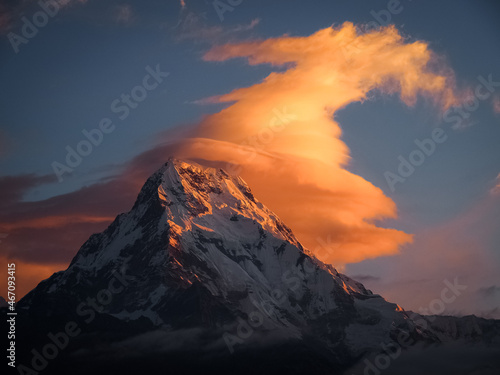 Nepal - Annapurna Track Himalayas - Precious peak