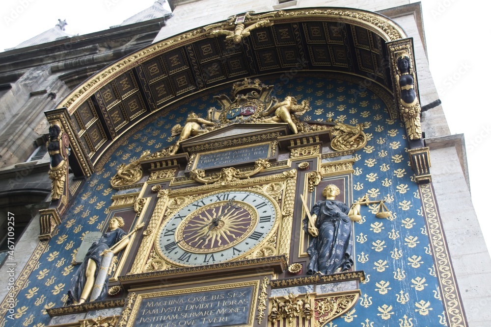 Obraz premium astronomical clock in paris