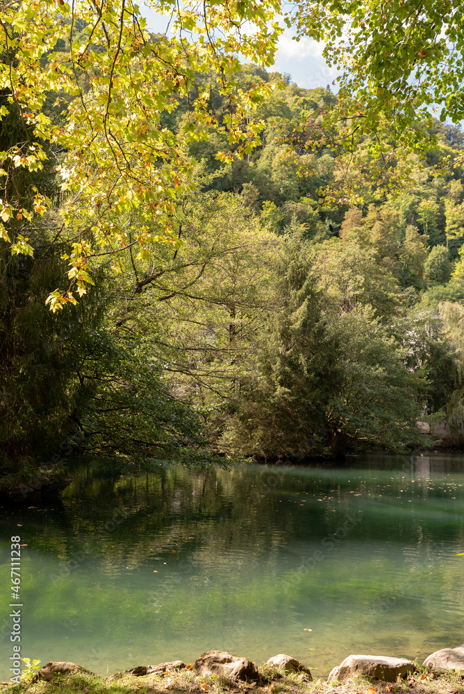 Etang de la ville de Luchon en France Etang de la ville de Luchon en France