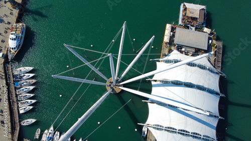 Wallpaper Mural Fotografie aeree del porto antico di genova Torontodigital.ca