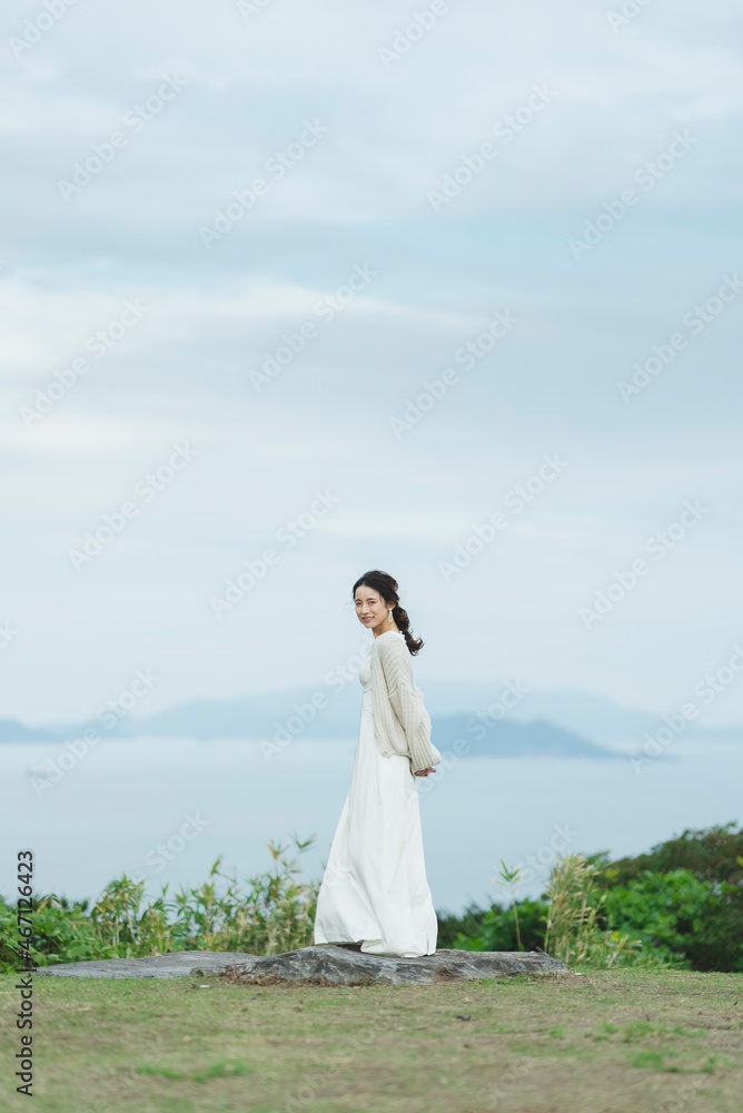 ウェディングドレスを着た花嫁
