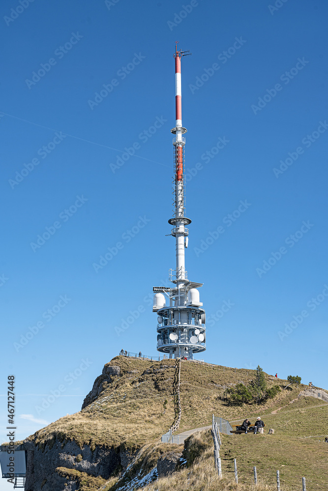 Obraz premium Antenne auf dem Berg 