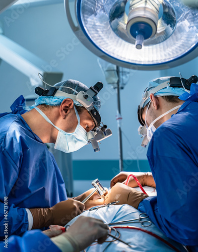 Konstfotografi Neurosurgeon is operating with medical robotic surgery machine