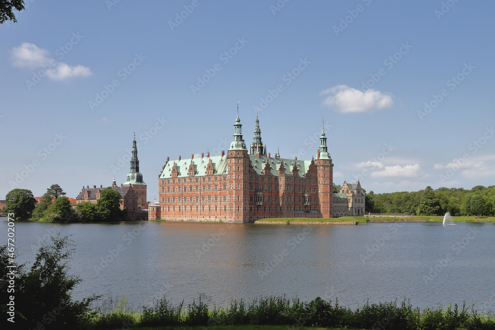 Lake and Frederiksborg Castle. Hillerod, Denmark
