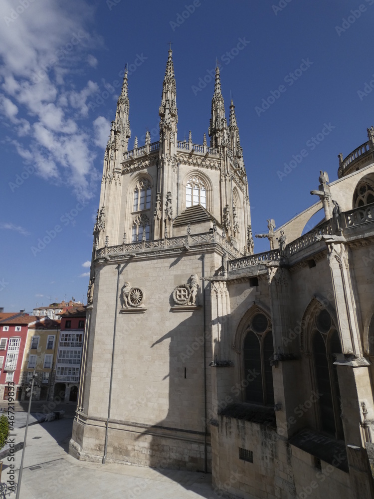 Fototapeta premium La Santa Iglesia Catedral Basílica Metropolitana de Santa María es un templo catedralicio de culto católico dedicado a la Virgen María, en la ciudad española de Burgos.