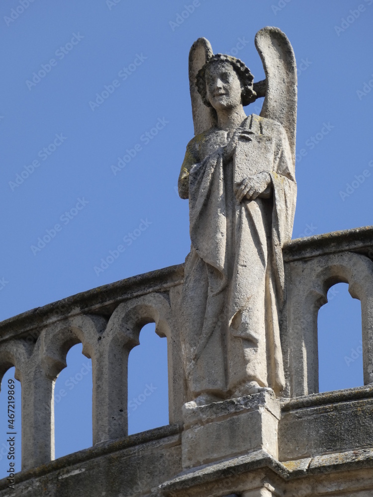 Obraz premium La Santa Iglesia Catedral Basílica Metropolitana de Santa María es un templo catedralicio de culto católico dedicado a la Virgen María, en la ciudad española de Burgos.
