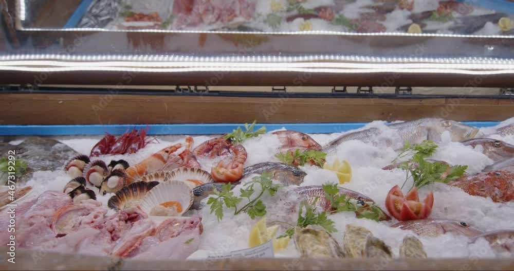 Fresh seafood on ice in the restaurant, raw. Fresh seafood on ice in the restaurant, raw.