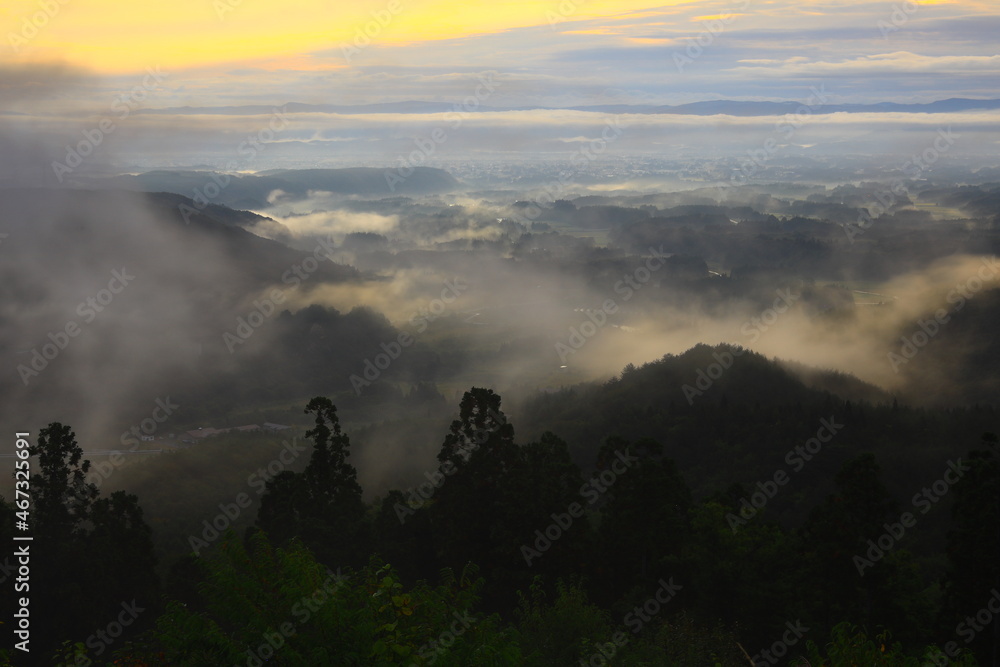Fototapeta premium 岩手県奥州市 奥州湖展望台からの風景
