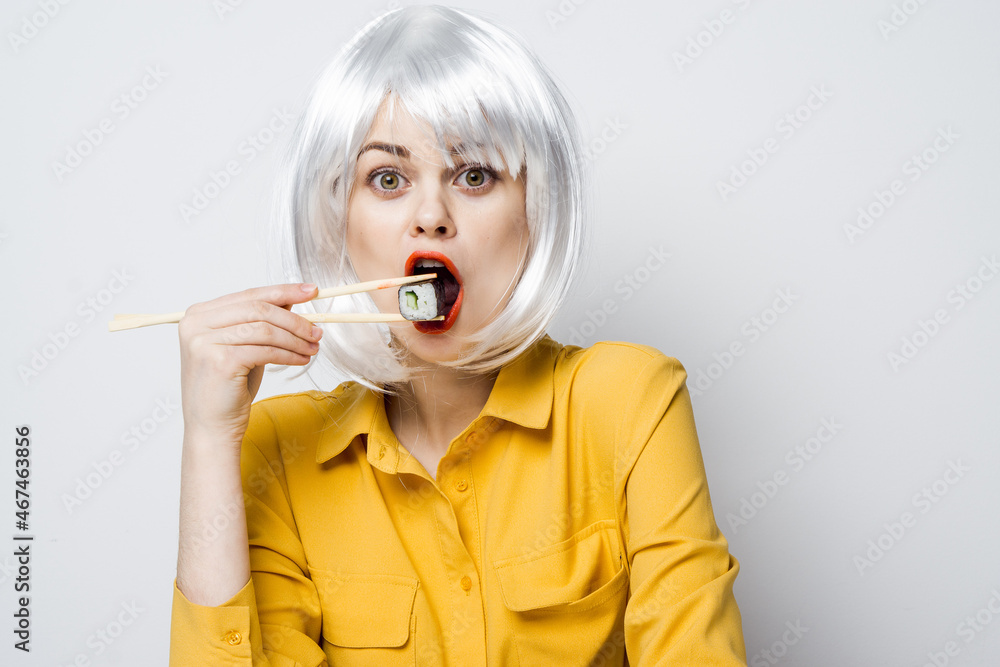 cheerful woman in white wig japanese food glamor cheerful woman in white wig japanese food glamor