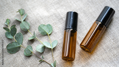 グリーンとロールオンボトル