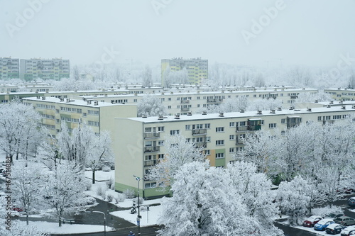 Miasto, blokowisko zimą photo