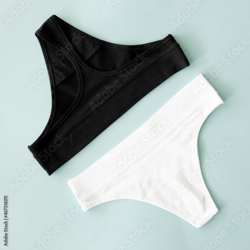 Bilde på lerret Set of natural cotton casual underwear white and black thong g-string tango panties
