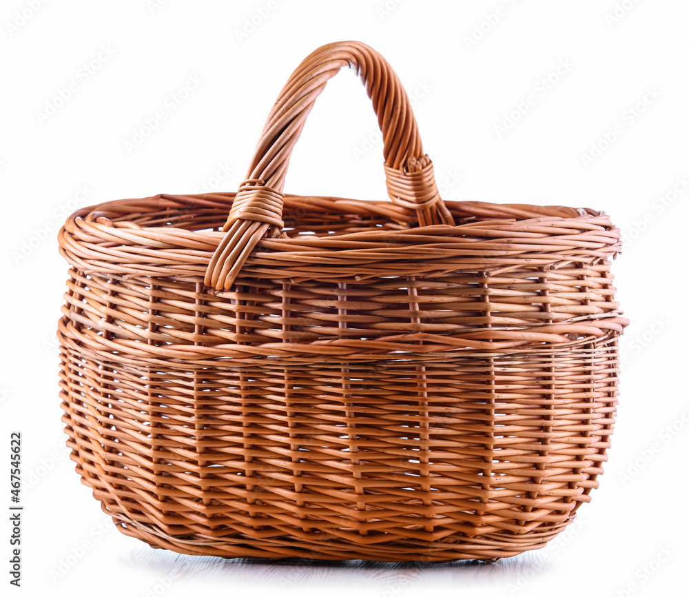 Obraz premium Empty wicker basket isolated on white