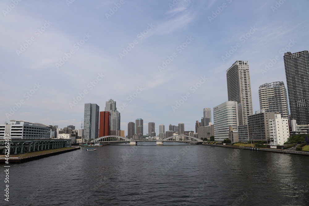 築地大橋から見た隅田川と勝どき橋（東京都中央区）