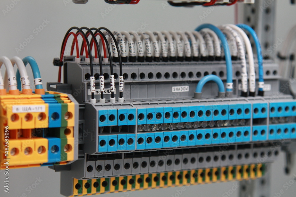 3-level electrical terminals for connecting loads in the electrical panel for technological processes. 