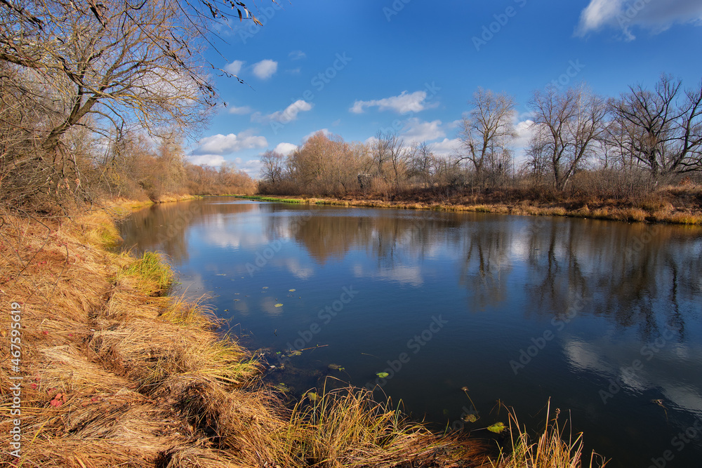 Obraz premium lake in autumn