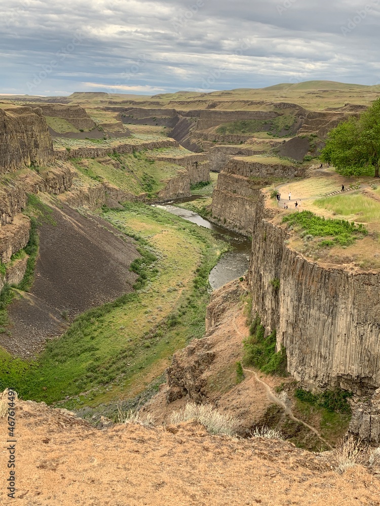 Fototapeta premium river in the mountains