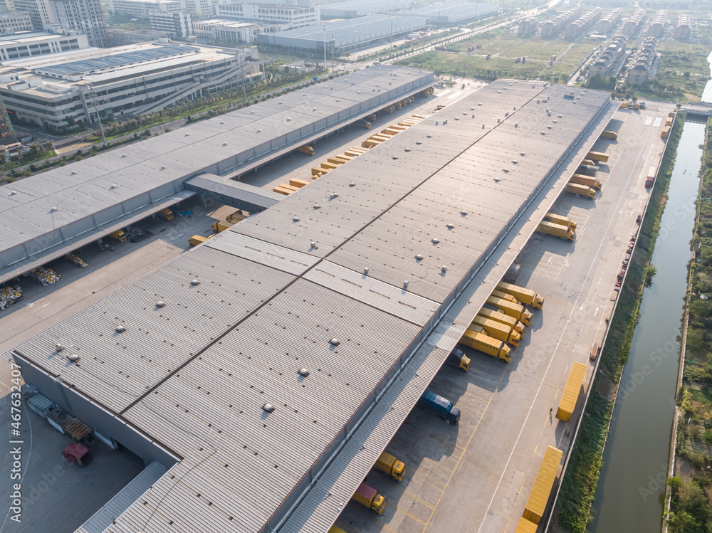 Fototapeta premium Logistics Warehouse