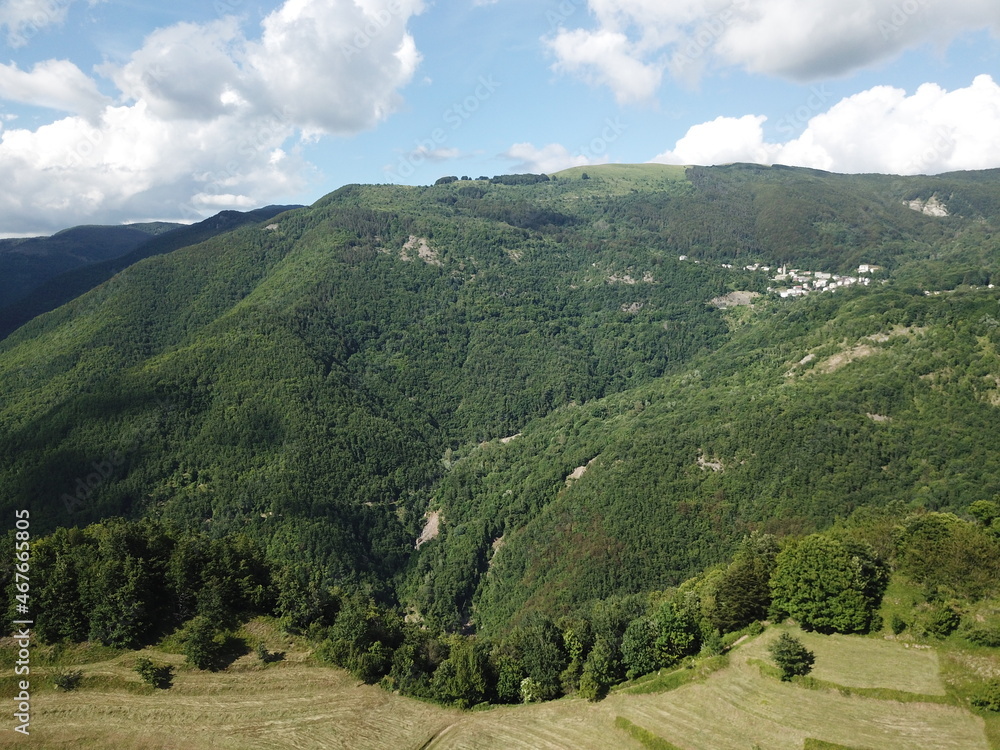 Fototapeta premium Aerial view of a mountains landscape