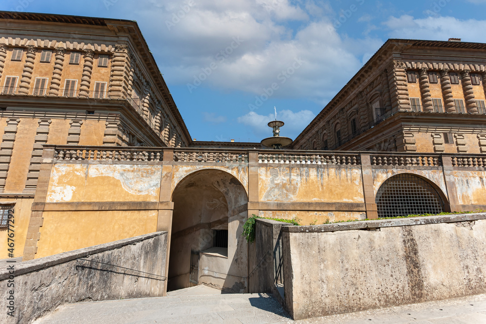 Florence Pitti Palace (Palazzo Pitti) is a Renaissance building. Palazzo Pitti is the largest museum in Florenc