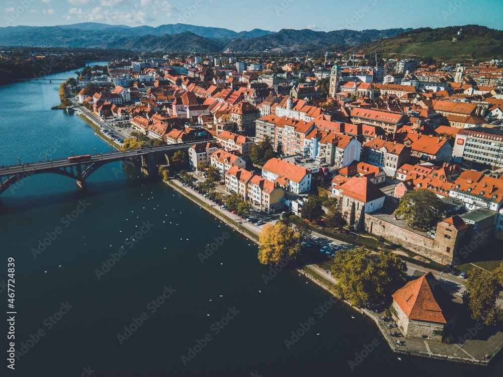 Obraz na płótnie Drone views of the town of Maribor, Slovenia w salonie