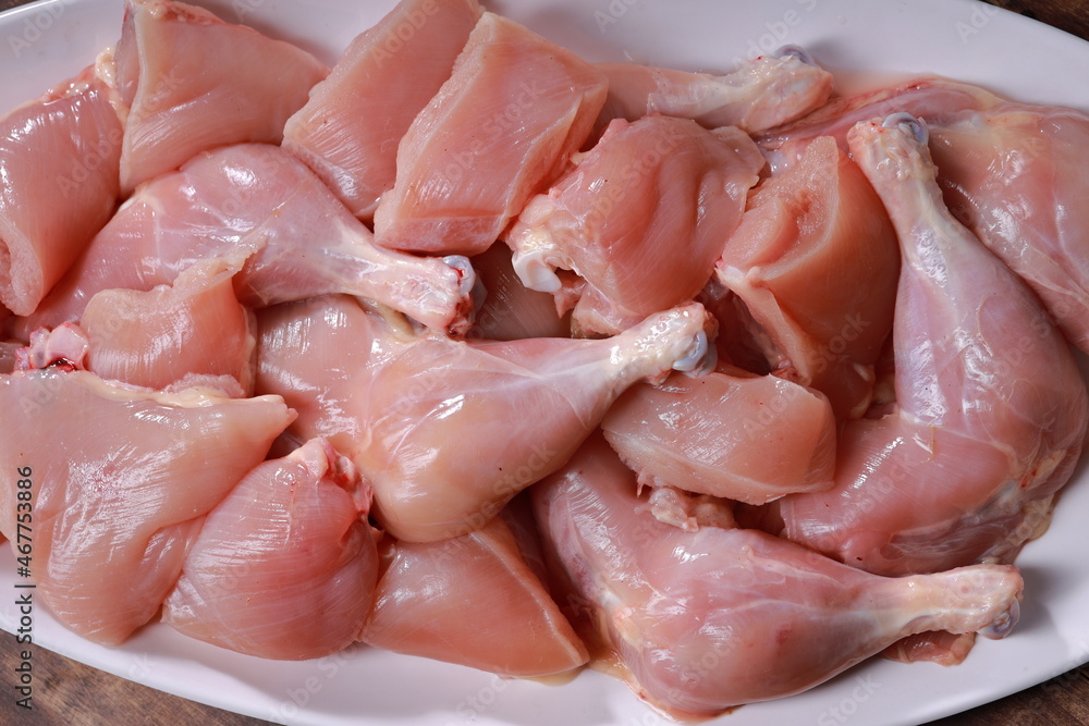 Raw chicken biriyani cut without skin Raw chicken biriyani cut without skin