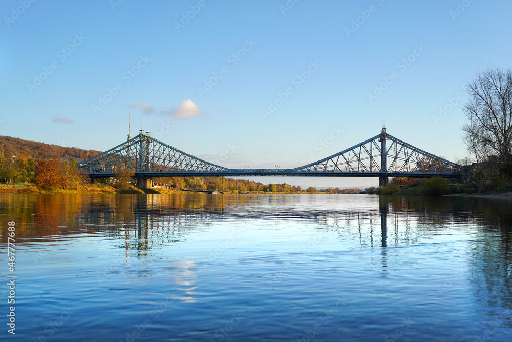 The Loschwitzer bridge in Dresden. It is called 