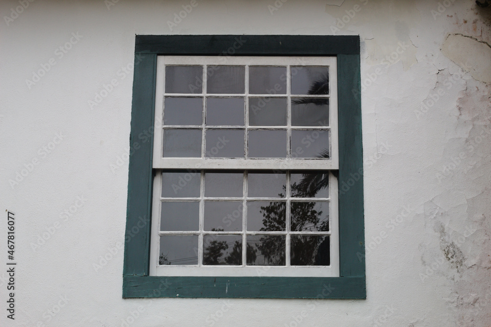 18th century window built in Portuguese style
