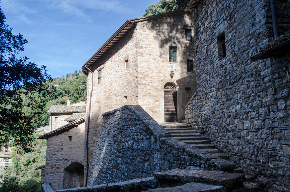 Uno scorcio dell'eremo delle Carceri dopo Assisi lungo la Via di Francesco Uno scorcio dell'eremo delle Carceri dopo Assisi lungo la Via di Francesco