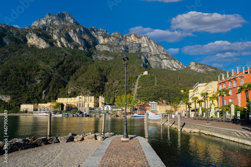 Fototapeta Naklejka Na Ścianę i Meble -  Gardasee Riva del Garda Italien Punta San Vigilio Trento Malcesine