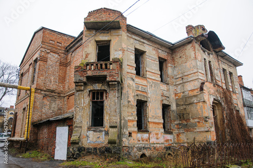 old abandoned mansion in vinnytska region ukraine © Galka3250
