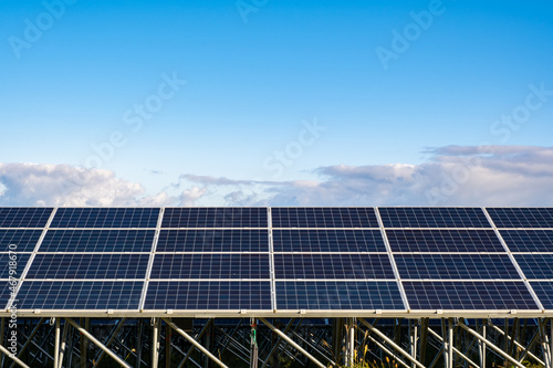 【再生可能エネルギー】太陽光パネル　太陽光発電
