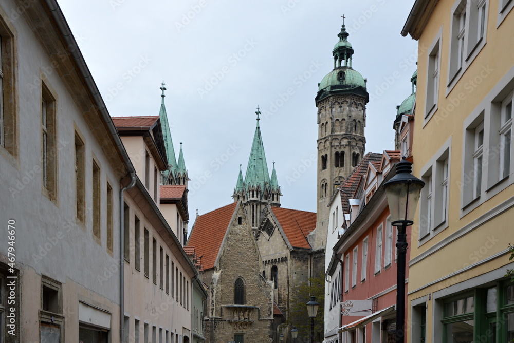 Historischer Dom in der Altstadt von Naumburg
