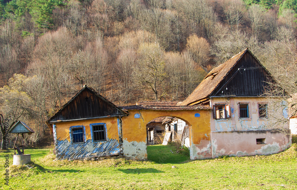 Obraz premium Old house in Romania