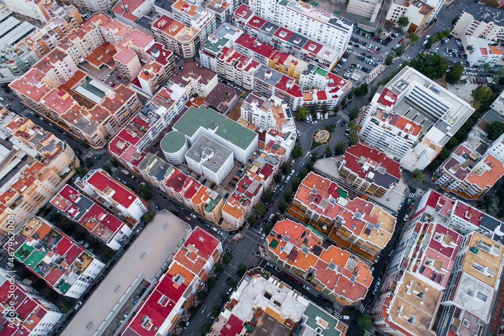 Obraz premium Drone view from city blocks